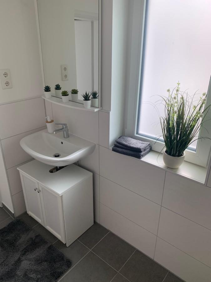 Barrierefrei - 24std-check-in Kontaktlos - Kingsize Bed - W-lan - Parkplatz W 3